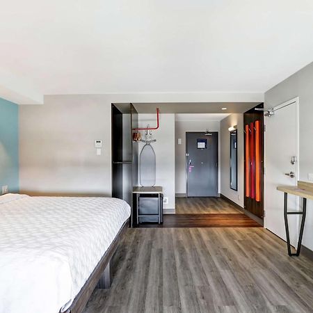 Tru By Hilton Edmonton Windermere Dış mekan fotoğraf