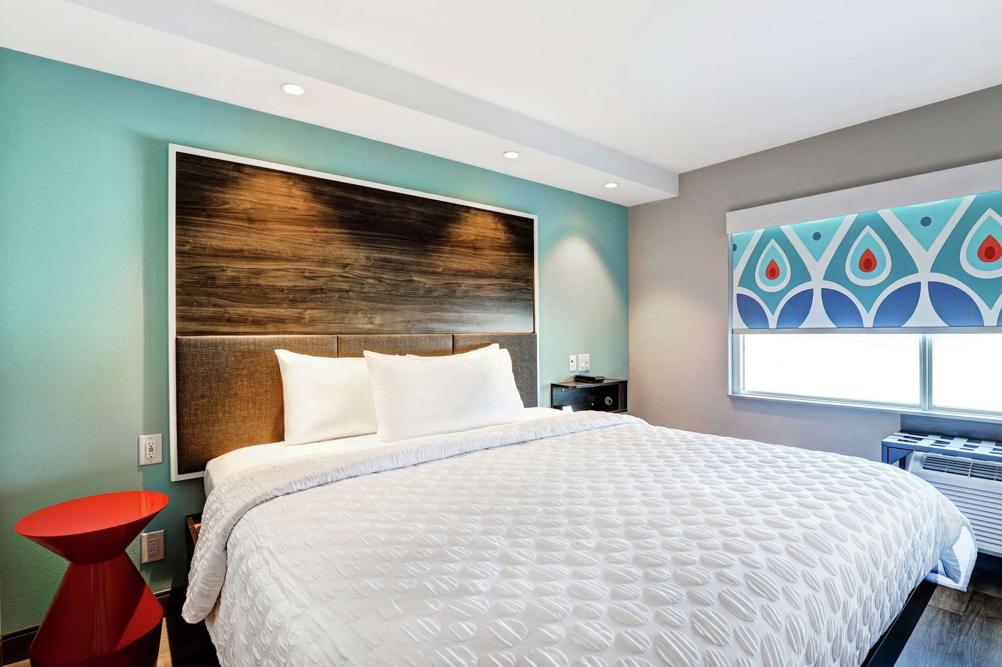 Tru By Hilton Edmonton Windermere Dış mekan fotoğraf