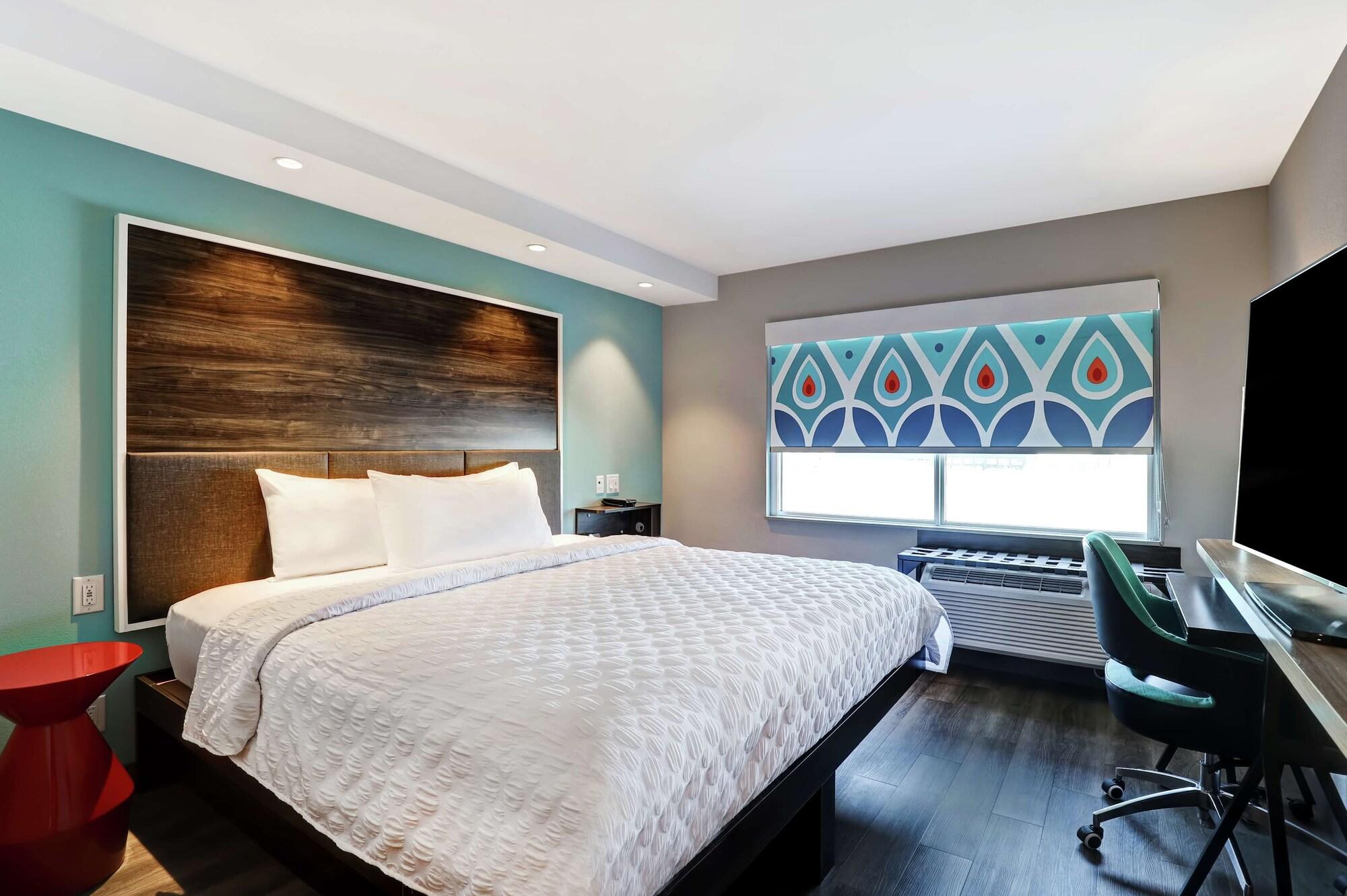 Tru By Hilton Edmonton Windermere Dış mekan fotoğraf